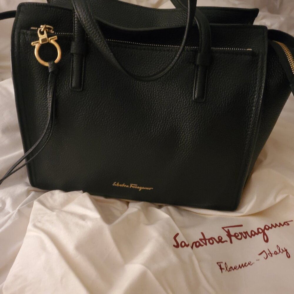 Salvatore Ferragamo Black calfskin leather purse